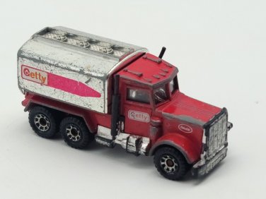 1981 Matchbox Peterbilt Getty 1-80 Red/Silver Diecast Truck Macau