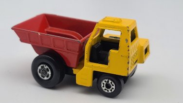 1978 Vintage Lesney Matchbox Superfast No. 26 - Site Dumper with Red Dump