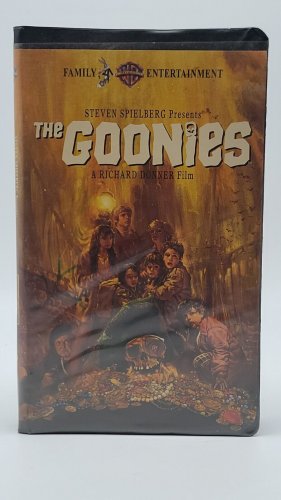 The Goonies VHS VCR Tape 1985 Black Clamshell Case Steven Spielberg