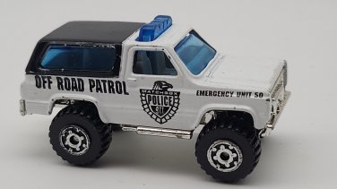 Vintage 1983 Matchbox Police Emergency Unit Off Road Patrol Chevy Blazer Truck