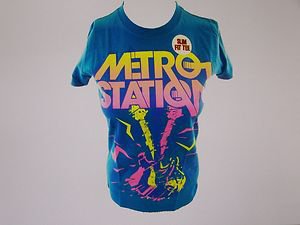 HOT TOPIC Metro Station Turquoise X-Large T-Shirt - Electrified Neon Guitar