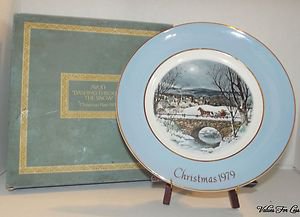 Avon Christmas Plate Series 7th Edition Dashing Through the Snow Collector Plate
