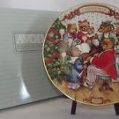 Avon 1989 Christmas Plate - Together For Christmas Collector Plate