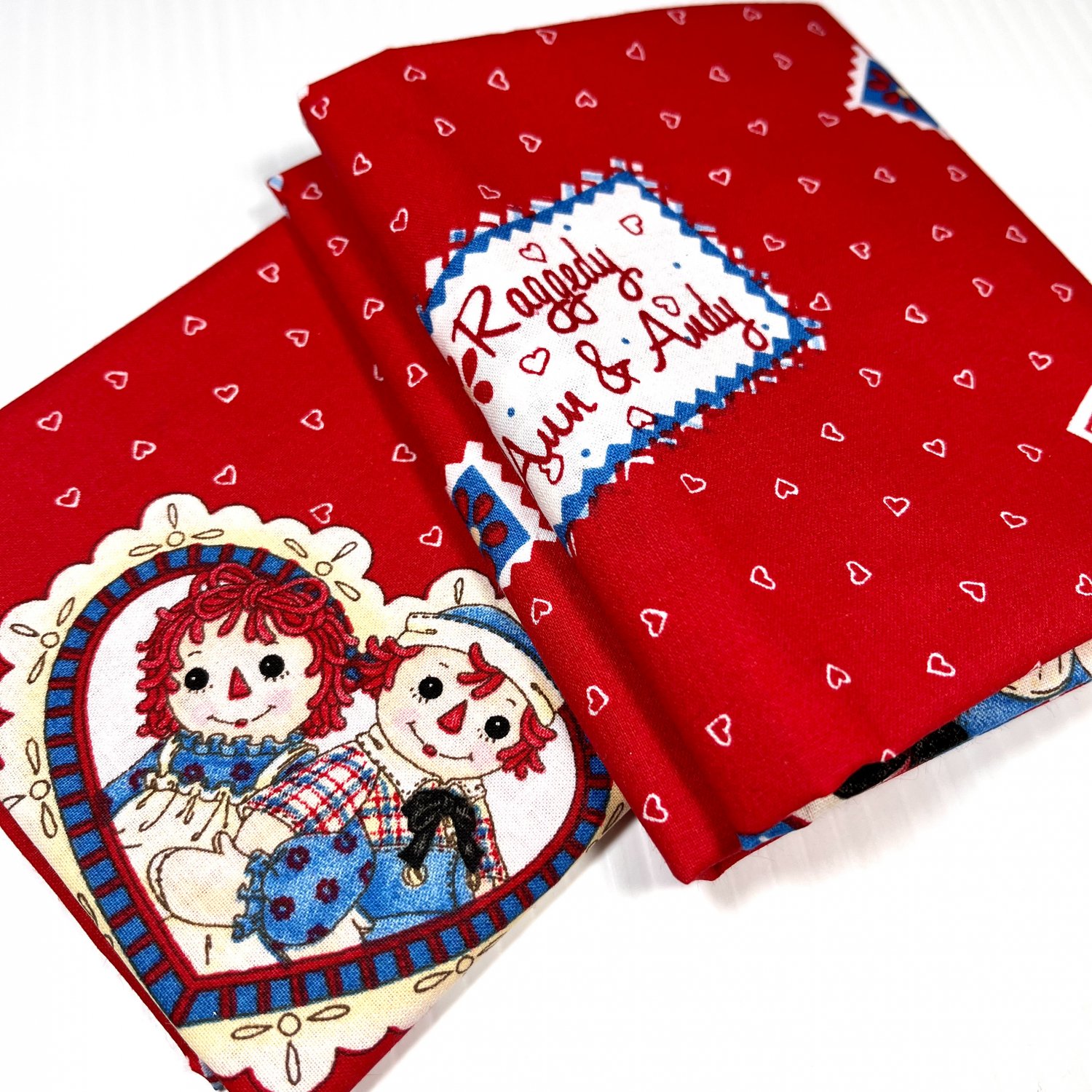 Raggedy Ann and Andy Friendship Fabric, Fat Quarter 2-Pack, 100% Cotton