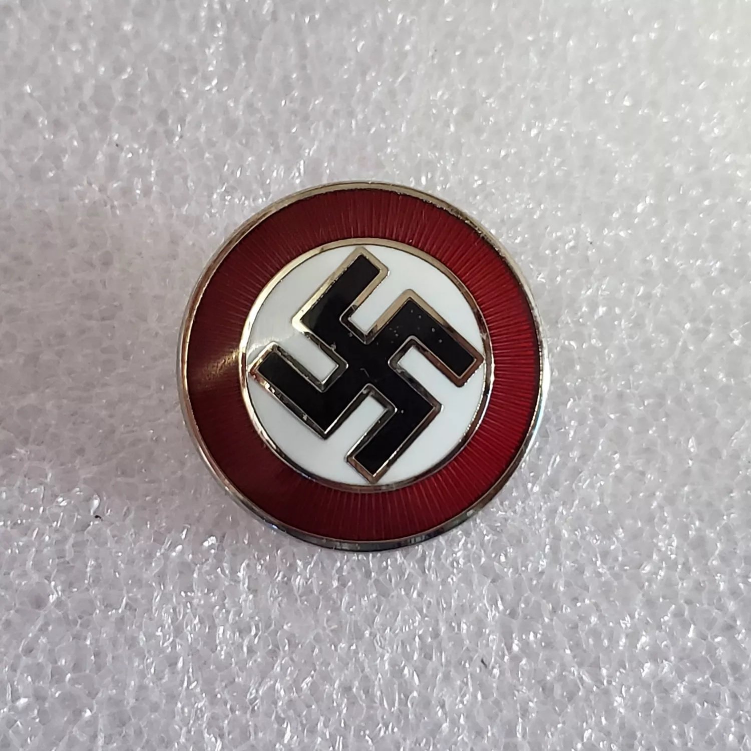 German WW2 Pin Swastika