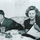 GERMAN WW2 Photo-- Adolf Hitler  + Eva Eating
