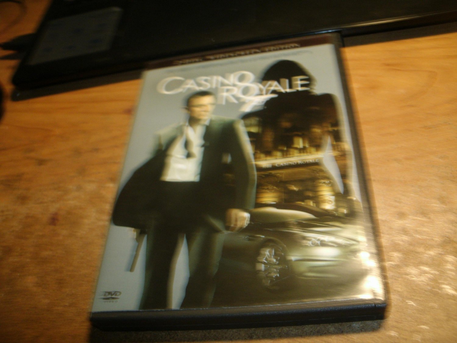used 2 dvd set-ws-casino royale-oo7 james bond-mgm-pg-13-action