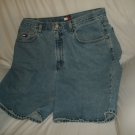 PRE-OWNED MEN`S SZ 36 TOMMY HILFIGER JEAN SHORTS-LOOK!
