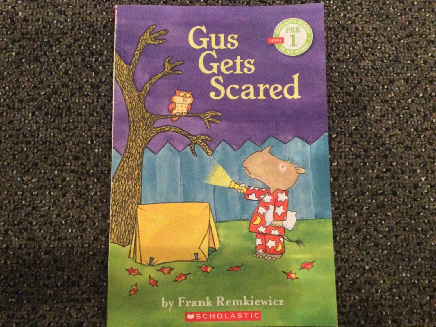 Scholastic Reader Pre-Level 1 Ser.: Gus Gets Scared by Frank Remkiewicz...