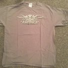 Gildan America T-Shirt, Size L