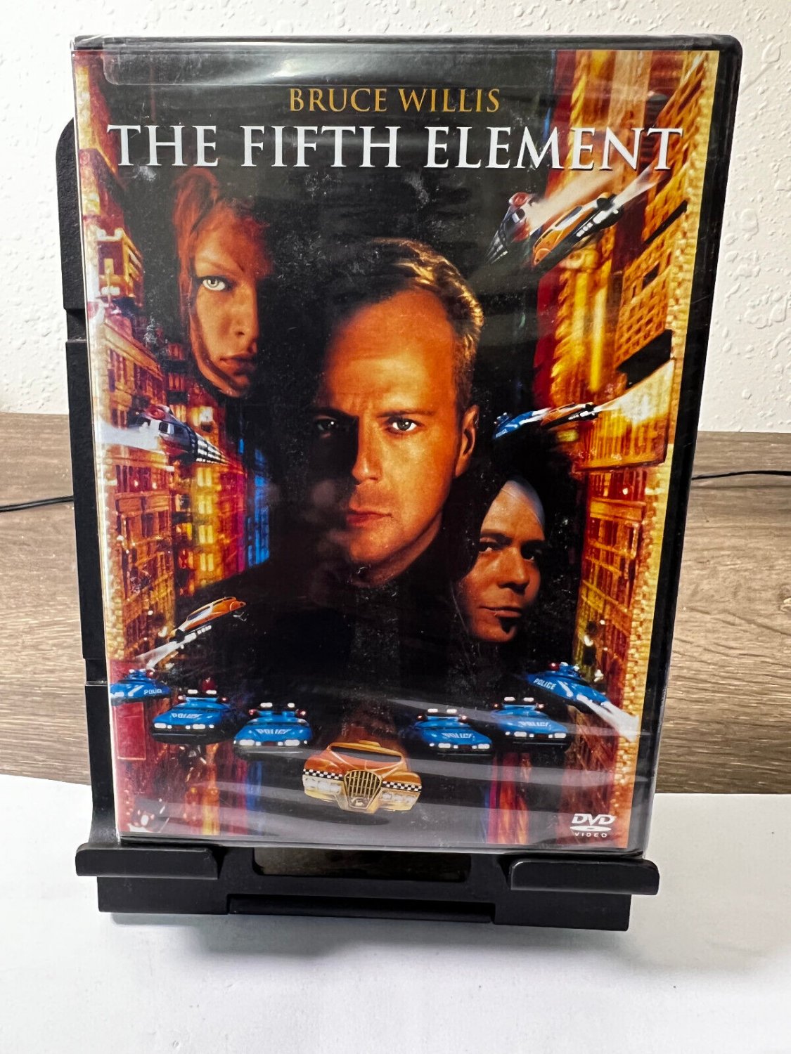 The Fifth Element [DVD] BRAND NEW FACTORY SEALED