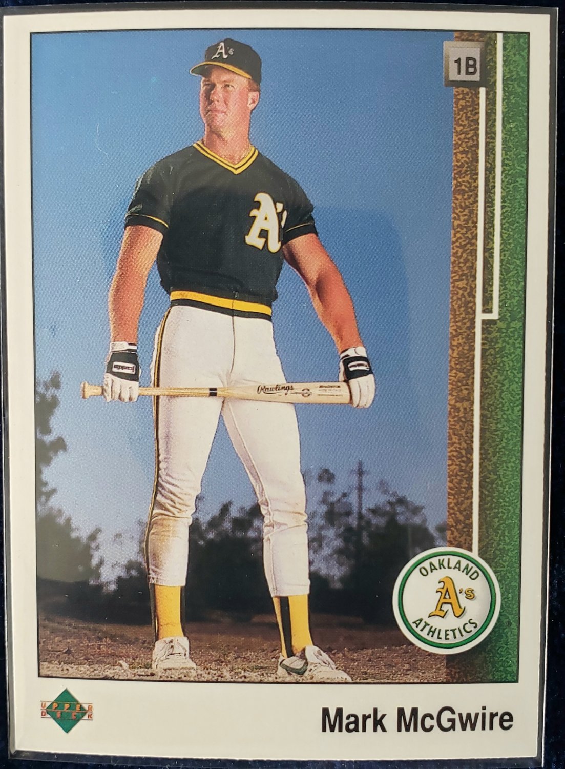 UPPER DECK 1989 MARK MCGWIRE OAKLAND ATHLETICS #300