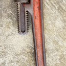 VINTAGE 18 INCH HEAVY DUTY ALLOY STEEL PIPE WRENCH MADE IN USA