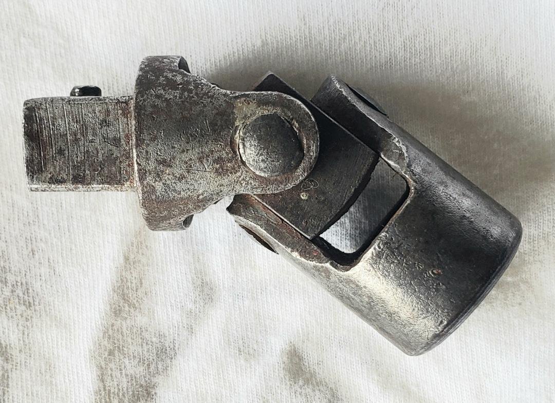 Vintage Snap-On #8 1/2" Drive Universal Joint Swivel Socket Adapter Date 1962