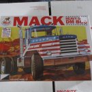 MPC MACK Heavy Duty DM600 TRACTOR 1/25 SCALE
