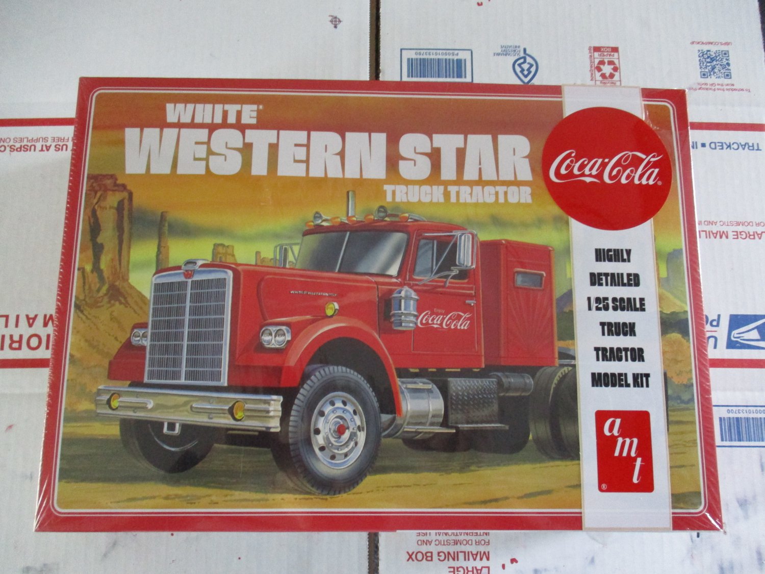 AMT WHITE WESTERN STAR SEMI TRACTOR (COCA COLA) 1/25 SCALE CHECK WITH ME BEFORE BUYING ANYTHING