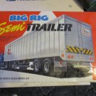 AMT BIG RIG SEMI TRAILER 1/25 SCALE make this one long or short