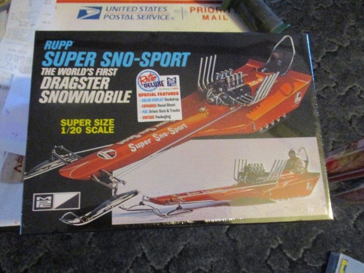MPC Rupp Super Sno-Sport World's First Dragster Snowmobile 1/20 scale mpc-961