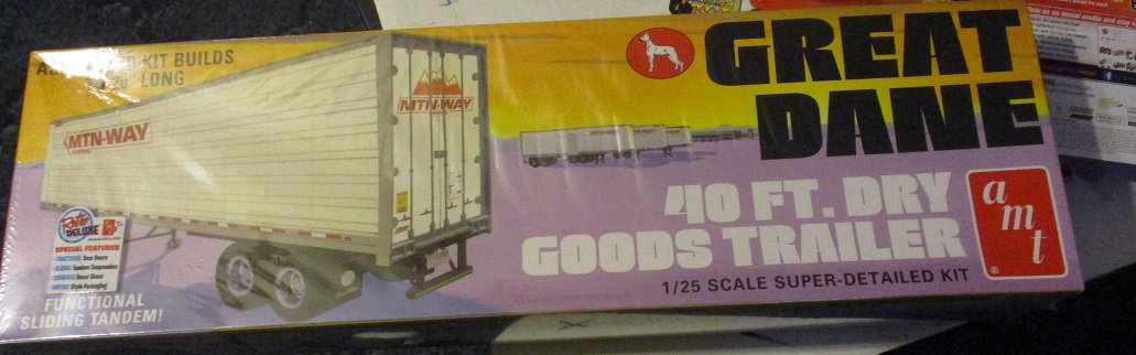 AMT GREAT DANE 40' DRY GOODS TRAILER 1/25 SCALE