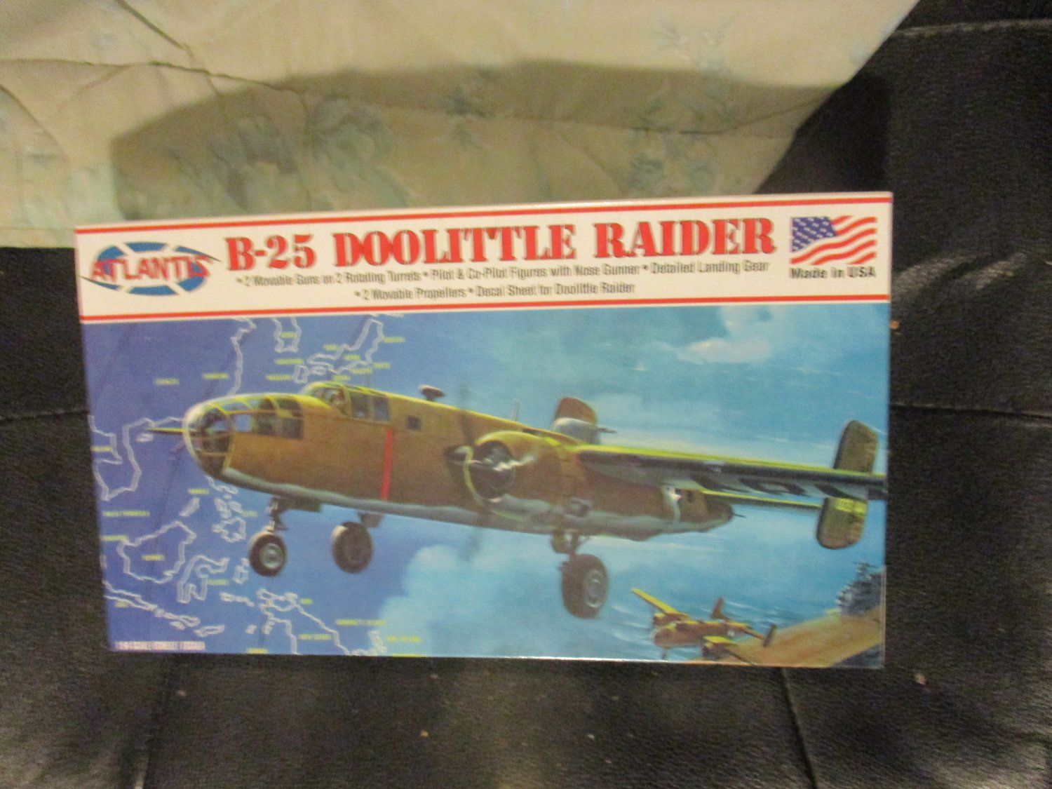 ATLANTIS B-25 DOOLITTLE RAIDER SCALE NOT ON THE BOX