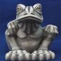 Frog toad gargoyle sculpture