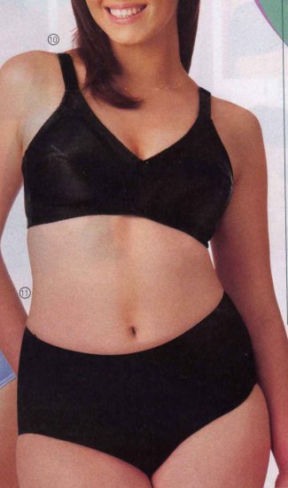 AL-MAU Non-Wire Brassiere & Panties Set