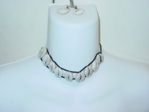 Handmade Cowrie Shell Jewelry Set