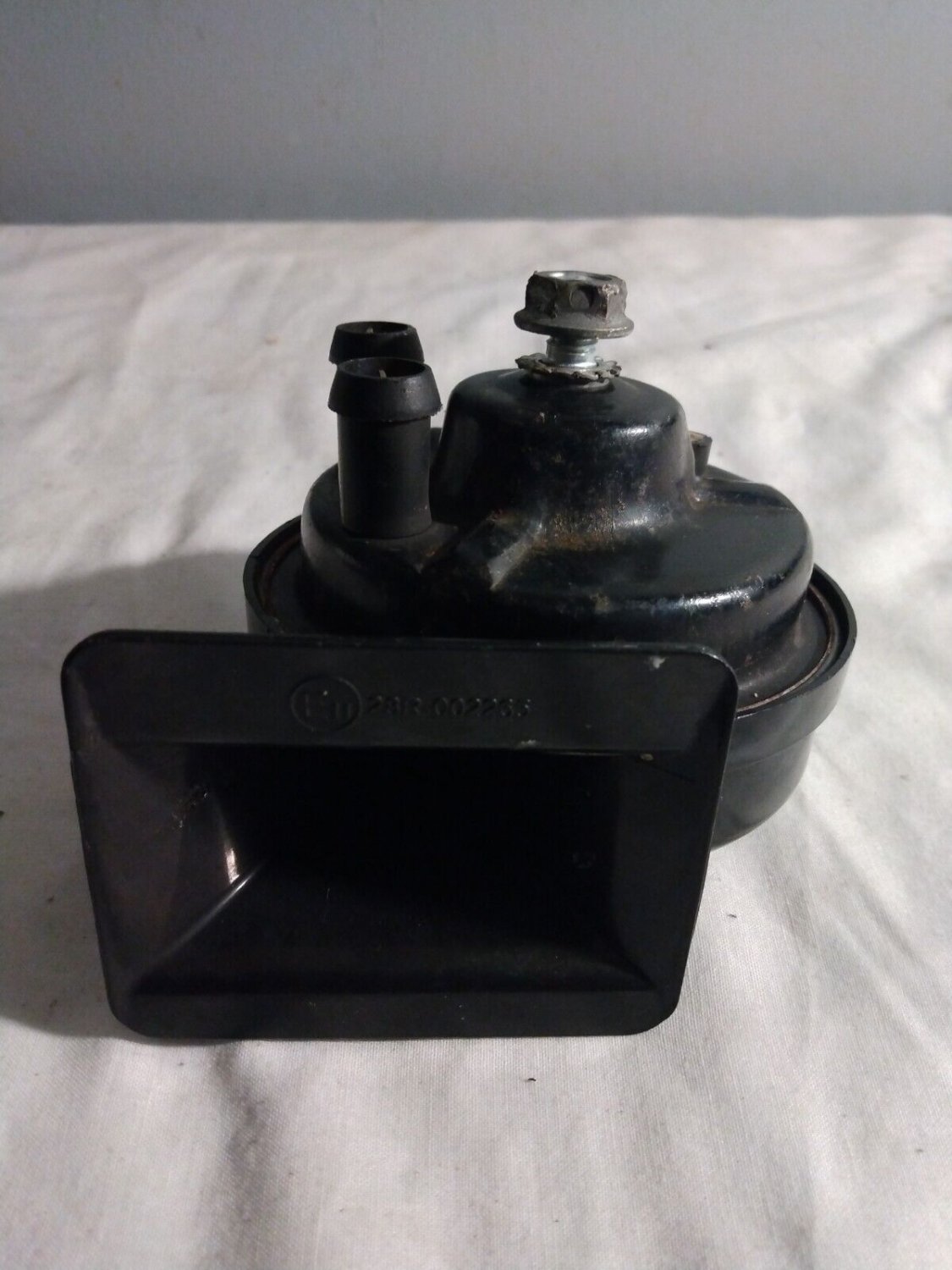 Wolo 380-2T Universal Full Blast 12V 116 Decibel Two Terminal Low Tone Car Horn