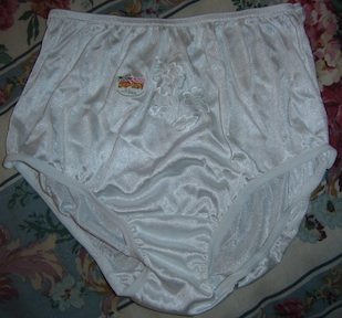 SILKY NYLON (Incl. Gusset!) Vintage Style Panties by So-En! M