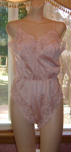 n slip pay Lace Vintage Teddy/Onesie Maidenform SISSY Chantilly PINK