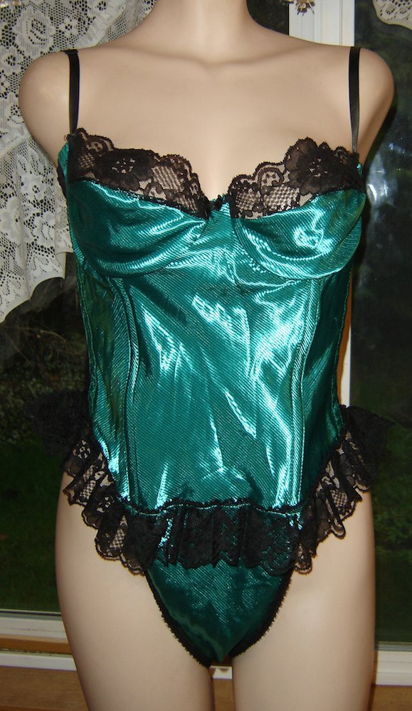 Vintage Sears Green Satin Te