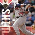 Kirby Puckett 1995 Leaf #183 Minnesota Twins Baseball Card