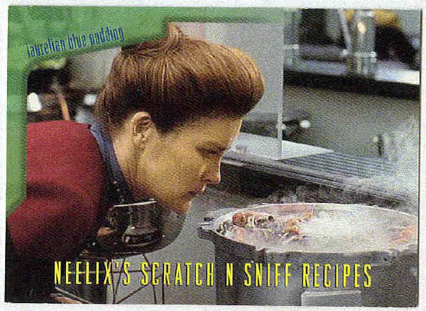 Star Trek Voyager Neelixs Recipes #R2 Chase Card