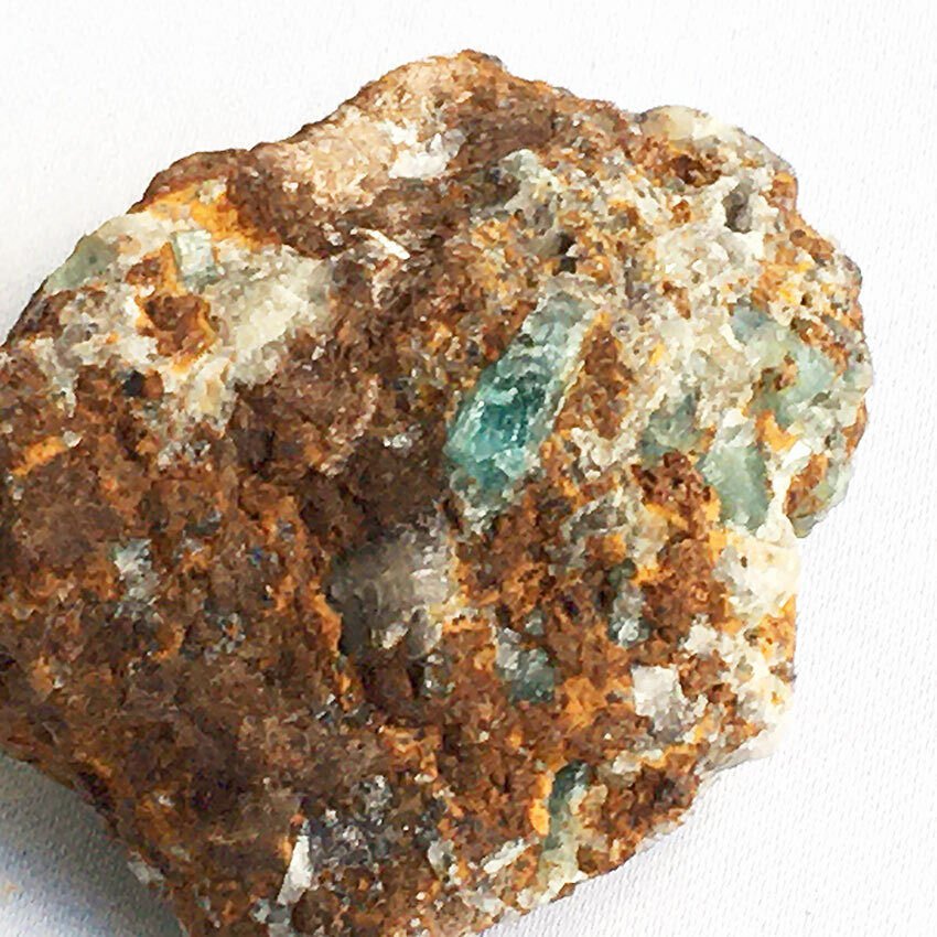 Natural Aquamarine Gemstone
