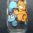 Garfield the Cat Blowing Bubbles Clear Glass Tumbler 6" Tall
