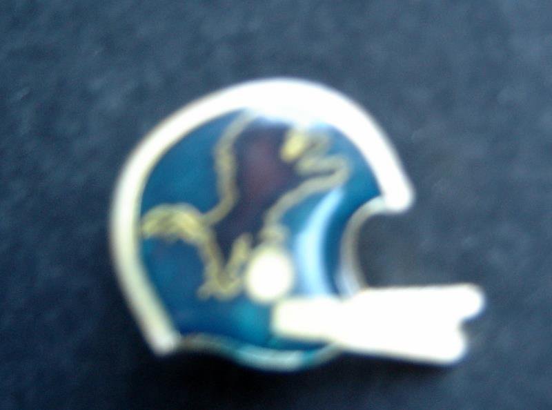 Detroit Lions NFL Football Helmet Pin 1