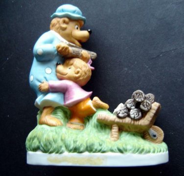 1983 Ebeling & Reuss Berenstain Bears Ceramic Figure MAMA'S LITTLE HELPER