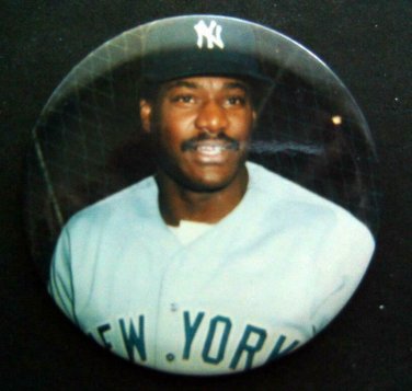 New York YANKEES MLB Baseball PIN Don BAYLOR 3" Round