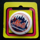 New York METS Skyline Baseball PIN on Card 1 1/2" Diameter Button Up