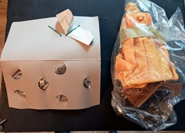 Avon Heavenly Angel Tree Topper MIB Never used Old Store Stock  SEE PICS