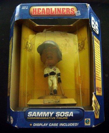 1998 Sammy SOSA Chicago Cubs HEADLINERS XL 66 Home Runs FIGURE in Box