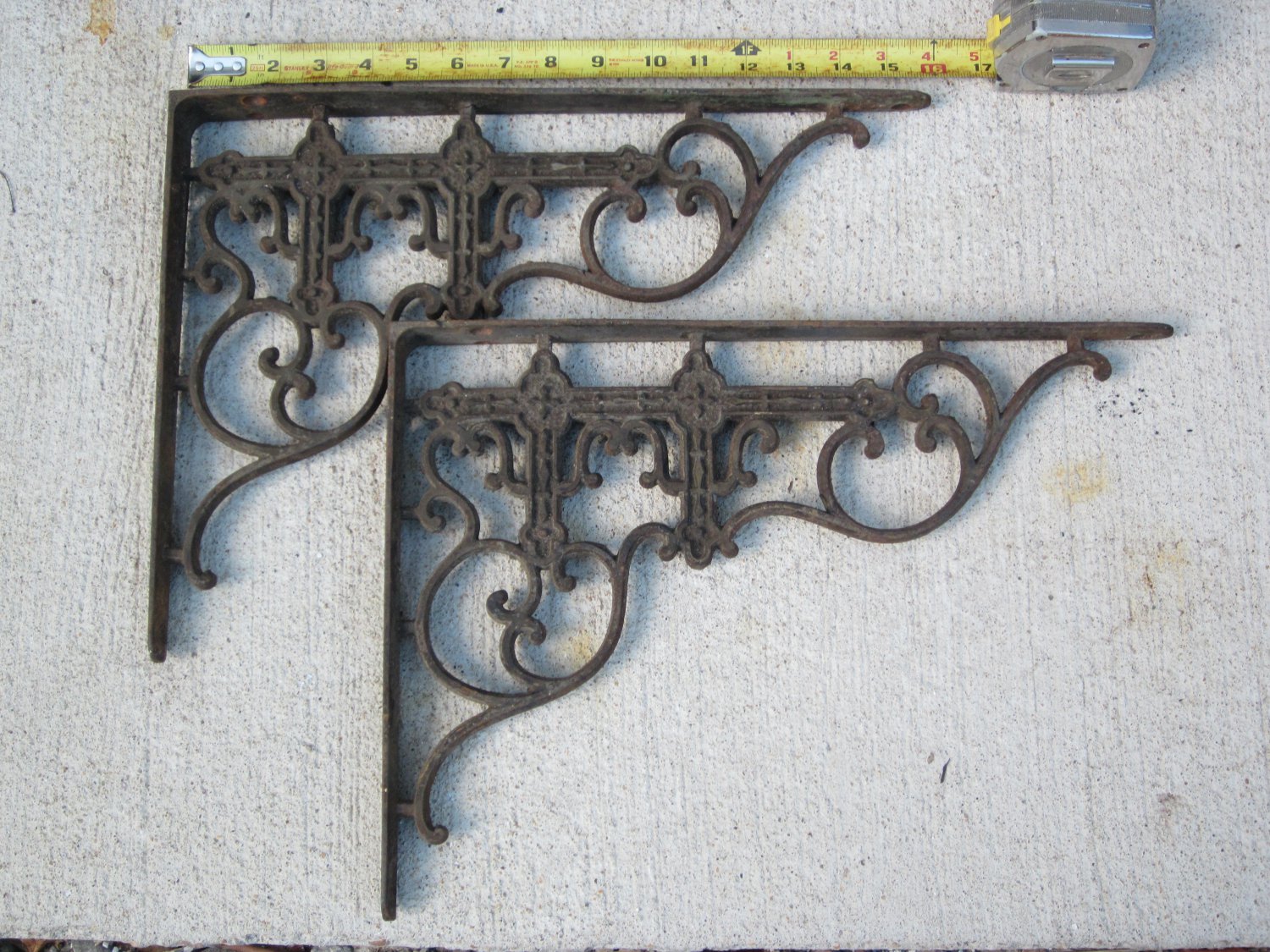 Antique Cast Iron Brackets 21