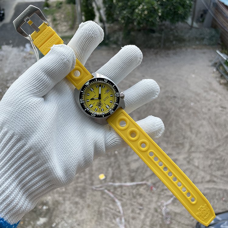 Steeldive Unique Yellow Dial BGW9 Luminous 42MM Slim Turtle Dive Watch with Cermaic Bezel SD1977T