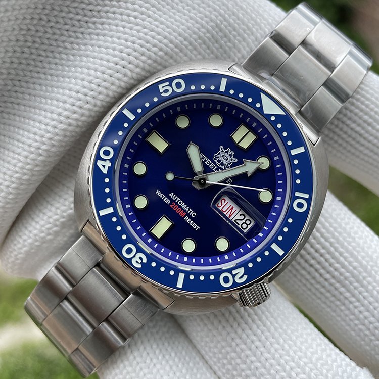 Steeldive Men's Tuna Watch Calendar 45MM NH36 Automatic Movt 200M Swiss C3 BGW9 Luminous SD1972