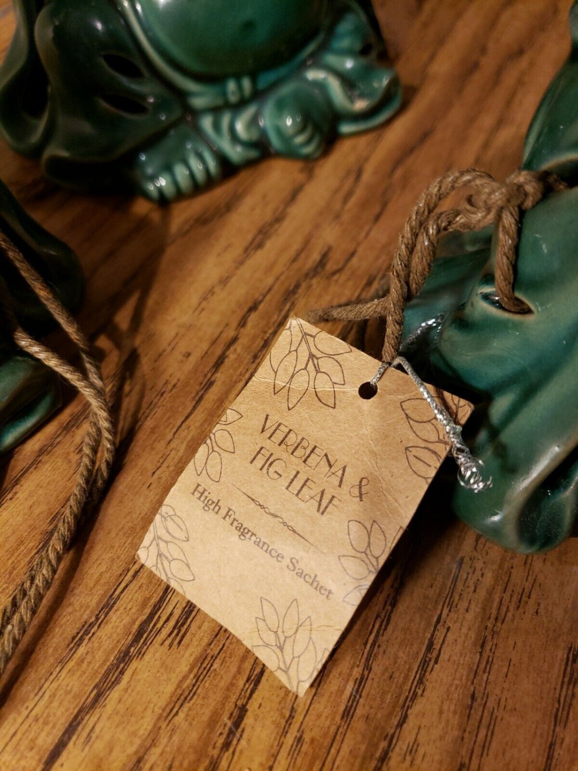 3-gc-fragrance-ceramic-buddha-statue-fragance-sachet-holder-decor