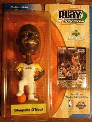 Shaquille O'Neal  (Shaq) bobblehead nodder with basketball card 2001 Playmakers, Inc., MIP