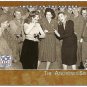 2002 Topps American Pie card #124 The Andrews Sister