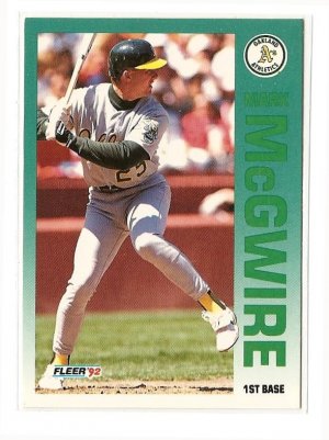 1992 Fleer baseball card #262 Mark McGwire NM/M Oakland A's
