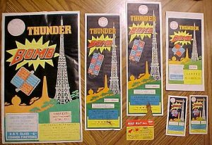 6 Old (1970's?) Thunder Bomb & Red Rat firecracker package labels, excellent condition