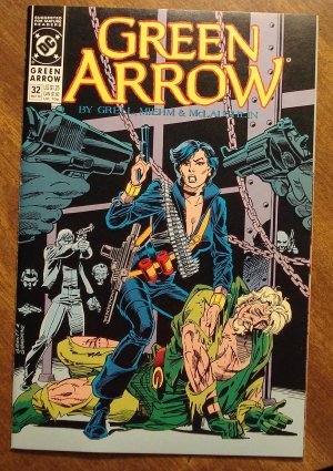 Green Arrow #32 comic book, DC Comics